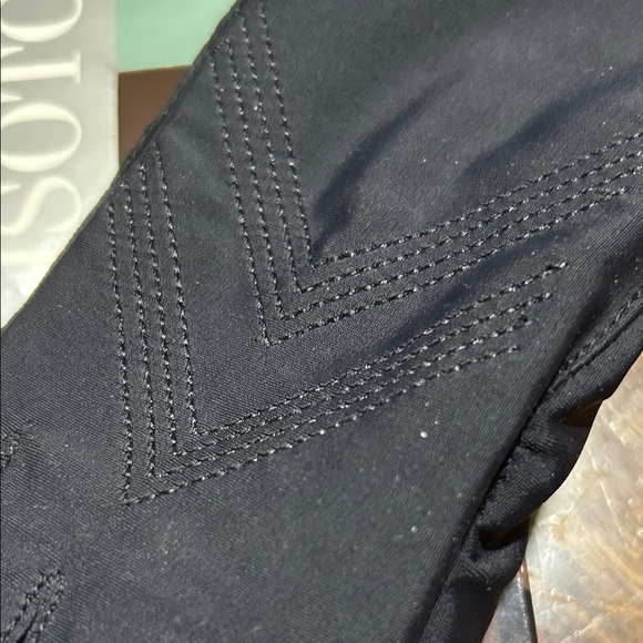Black Fleece-Lined Gloves - Picture 2 of 4